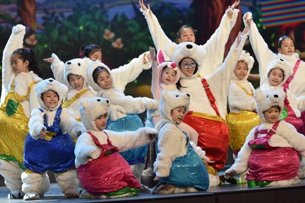 央视“六一”晚会《快乐成长》