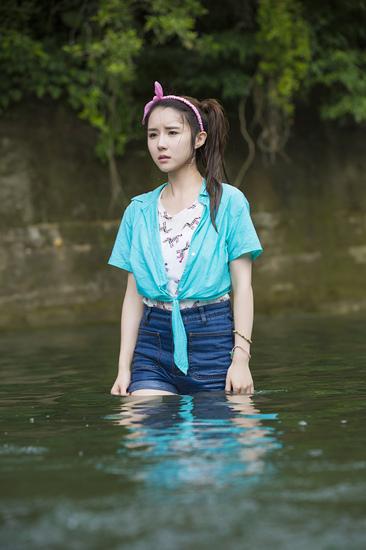 《皇恩浩荡》热播  方安娜逗趣上演魔幻爱情