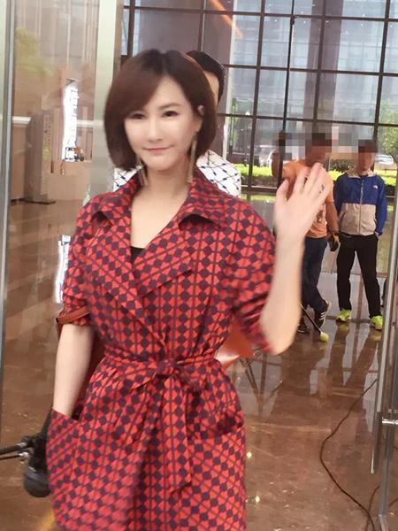 《爱我我当真》热拍 马赫遥短发御姐系MAX