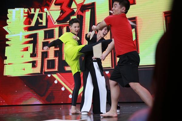 《我为喜剧狂》郭麒麟表白女选手 自爆择偶标准