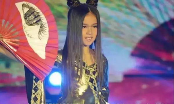 曾凯恬录制《宝贝大赢家》 模仿李贞贤全票通过