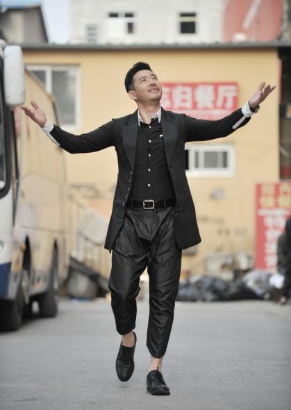 《BOSS当不起》热拍 杨骏首演喜剧笑出腹肌