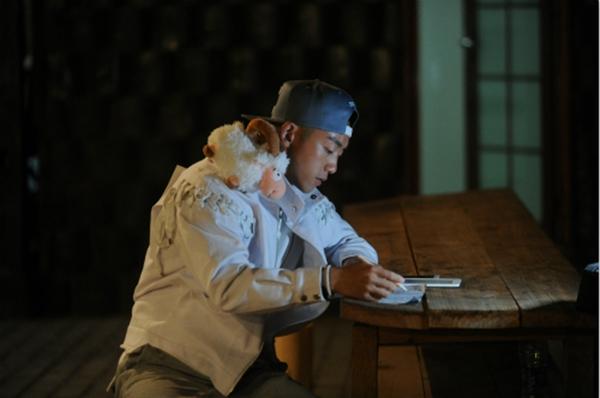 十二生肖谁是凶手 郑恺身份成疑惨淋“马粪浴”