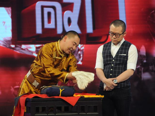 6岁给人治病 蒙医大师上演现实版“大宅门”