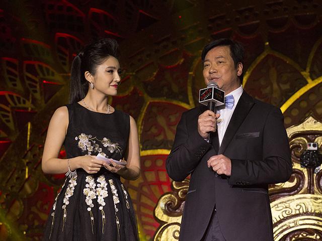 《凤凰无双》造势 唐季礼谈前女友林心如：祝福