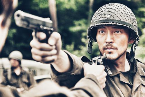 《三八线》隋咏良面临两难抉择 为活着而战