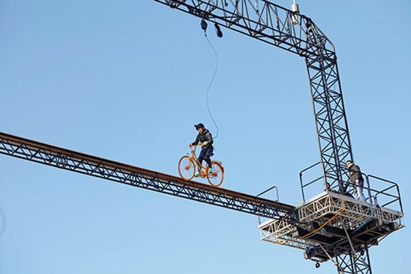 逗趣！非凡好搭档李小鹏与黎明赶鹅还玩甜蜜蜜