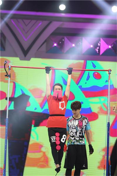 李维嘉当月老牵线搭桥 张远被“威胁”星途