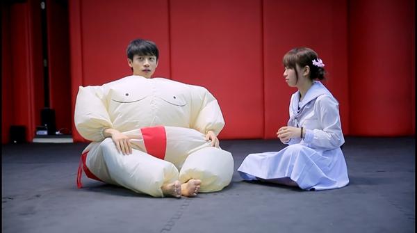 真•拼命:陈意涵变宅男女友 魏晨遭少女暴打