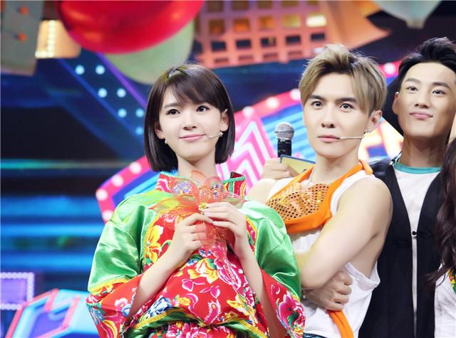 陈瑶变身史上最萌“讨债人” 换装挑逗诱惑不止