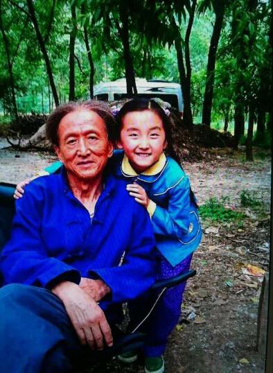 《俺娘田小草》热播 荣益上演小雪引人关注