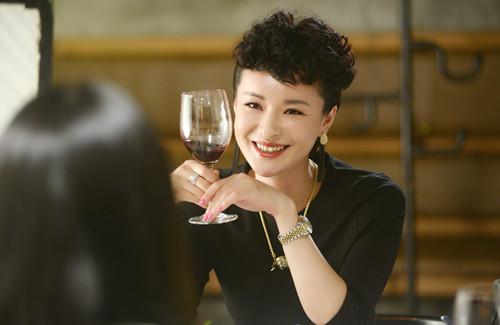 《再见老婆大人》热播 于越出演单身贵族