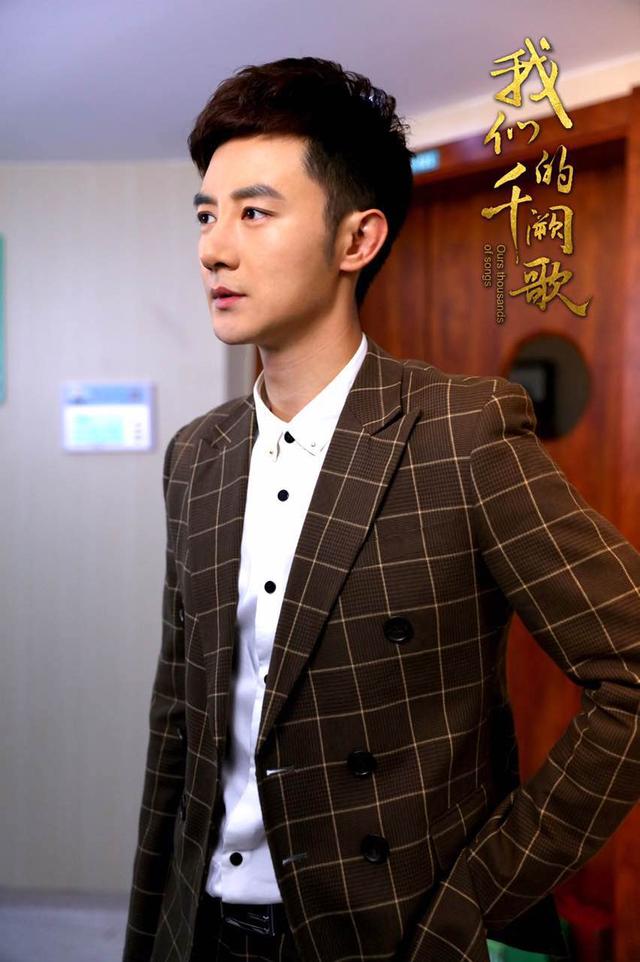 张倬闻新剧杀青忙录歌 晒自拍引粉丝刷屏