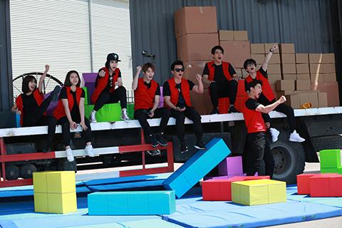 《挑盟》外星人大作战 李晨变快递小哥暖心上线