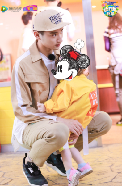 《放开我北鼻》虐鲜肉 Henry变“人肉马桶”