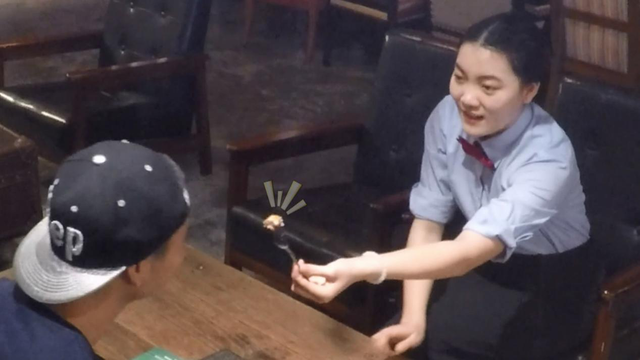 《幽默观察家》男子被误认成富二代 遭美女求婚