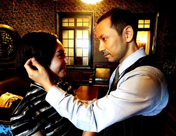 《邮差》涩谷天马爱情戏曝照 网友醋意大发