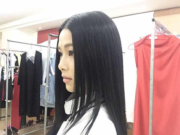 《繁星四月》热拍 蔚雨芯:老板吴奇隆是贵人