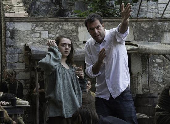 《权游》二丫遭追杀 导演:要拍成最伟大追逐戏