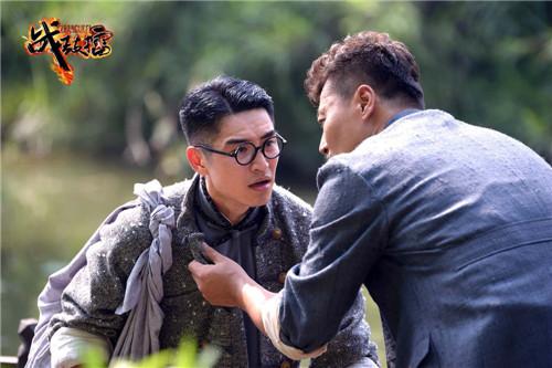 《战鼓擂》开播 看孟召重变身“憨萌八卦传人”