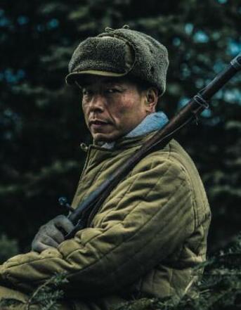 《三八线》热映 力量型男王挺演绎最可爱运输兵