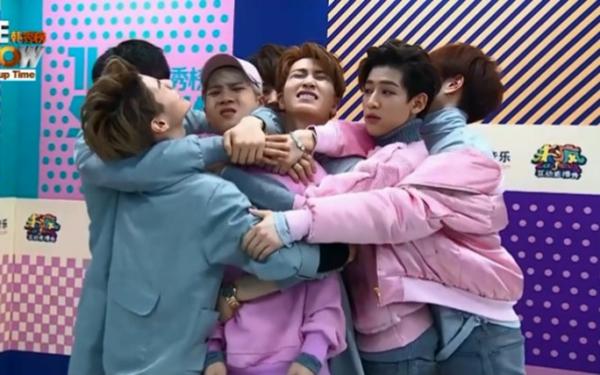 一言不合就撒娇:你的好友BIGBANG团宠已上线