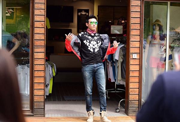 陆毅《男神》“心机”秀外语 好男人秒变男神经