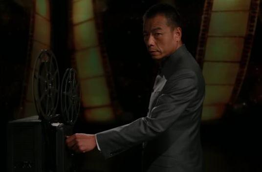 王挺主持《档案》栏目 讲述志愿军铁血牺牲史