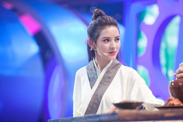 张予曦《年代秀》狂吞干脆面 谈拍戏遭抢戏经历