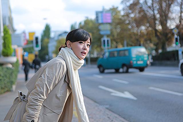 周奇奇新剧实现角色精分 演技出色是王道