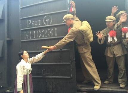 《三八线》热映 力量型男王挺演绎最可爱运输兵