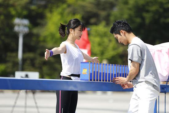 朱珠在韩国首尔遭遇骨折 被迫退赛无缘冠军
