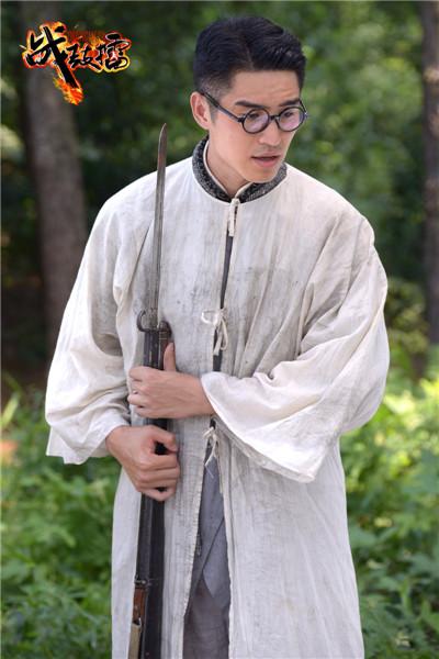 孟召重《战鼓擂》表现抢眼 “八卦萌主”狂圈粉