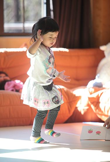 大写的人生赢家！梅婷儿女围绕身旁幸福满溢