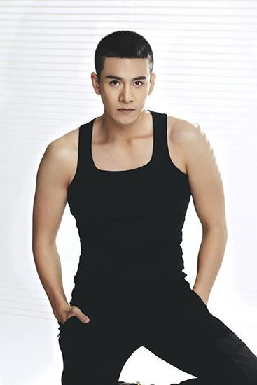 经超《解密》神行战士初长成 动静皆暖演技获赞