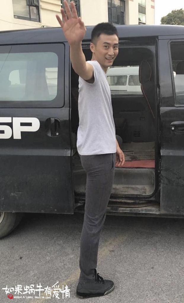 李龙君《如果蜗牛有爱情》国内杀青 三度成警察