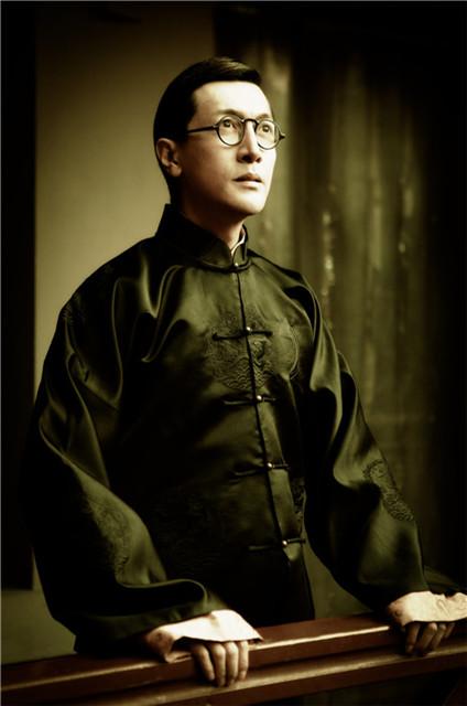 《东方战场》溥仪自带气场 张鲁一还原末代皇帝