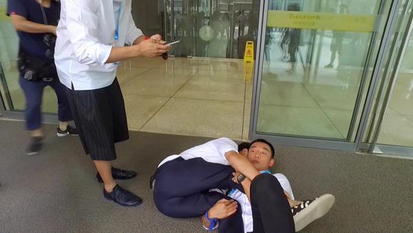 《约吧》阮经天爱上公主抱 抱完郑恺抱徐璐