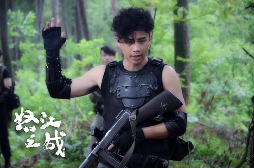 《怒江之战》破七亿 小分队野外作战陷“毒境”