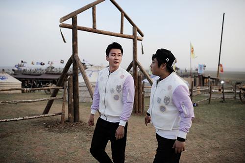 李晨遭锁喉蒙眼 大呼:这个男人太有力了!