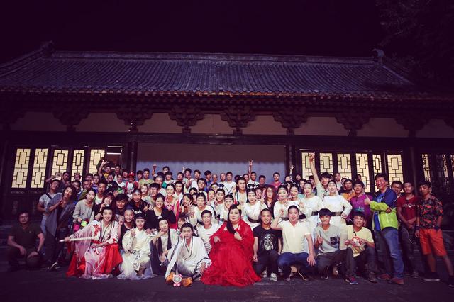 古爱喜剧《疯狂天后》圆满杀青 强势迎战暑期档