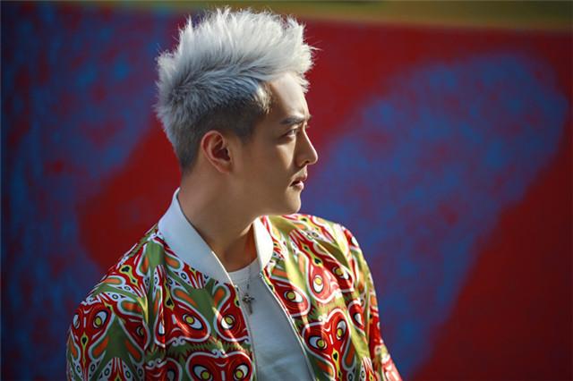 初俊辰为拍新戏十天暴瘦十斤 吓坏于正忙喊停