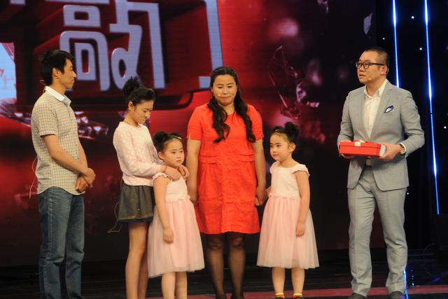 《幸福来敲门》“最美志愿者妈妈”传递大爱