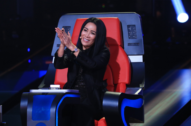 《新歌声》今晚首播 周杰伦遭围攻汪峰秀恩爱