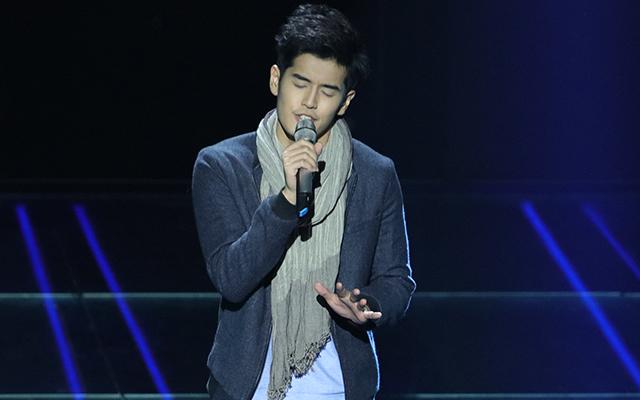 《新歌声》:四川话版《双截棍》听嗨周董