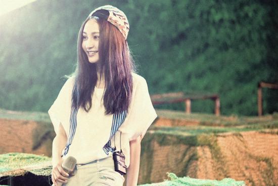 《跨界歌王》姚笛造型吸睛 现场落泪引遐想