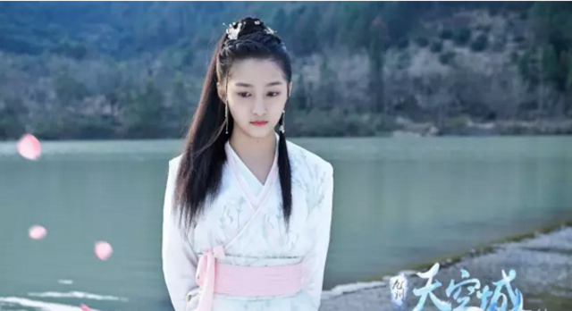 《九州天空城》的编剧 应该是金庸！