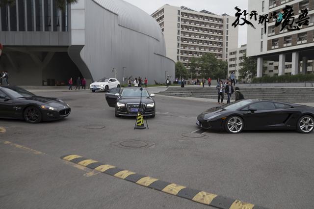 《放开那只魔兽》将播 网友迫不及待集体催生