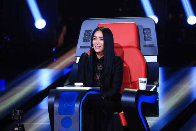 汪峰周杰伦“奶爸联盟”互掐 那英变“那大王”