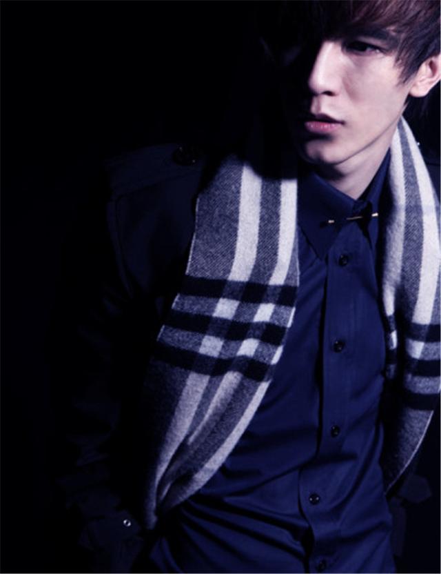 镁光灯背后的真实：郭敬明与他的商业帝国